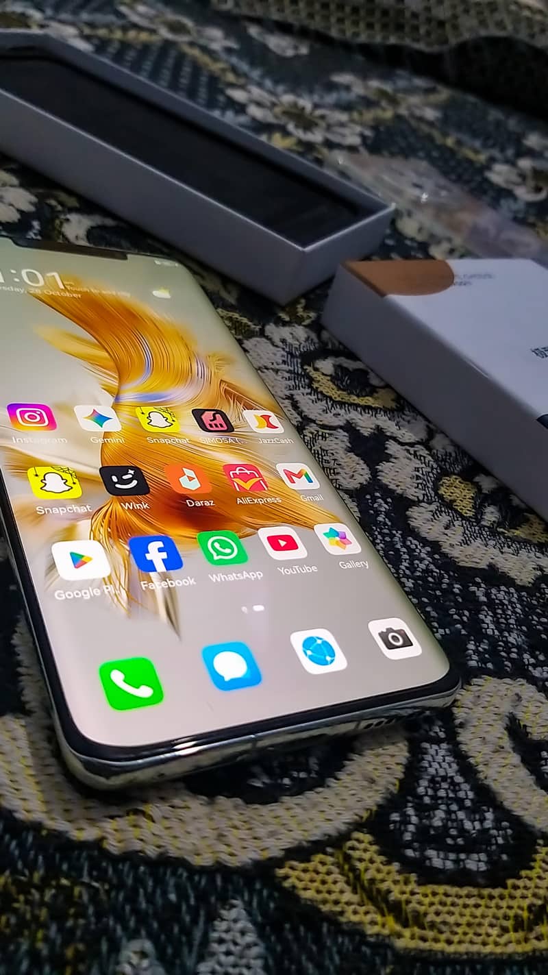 Huawei Mate 50 pro 2