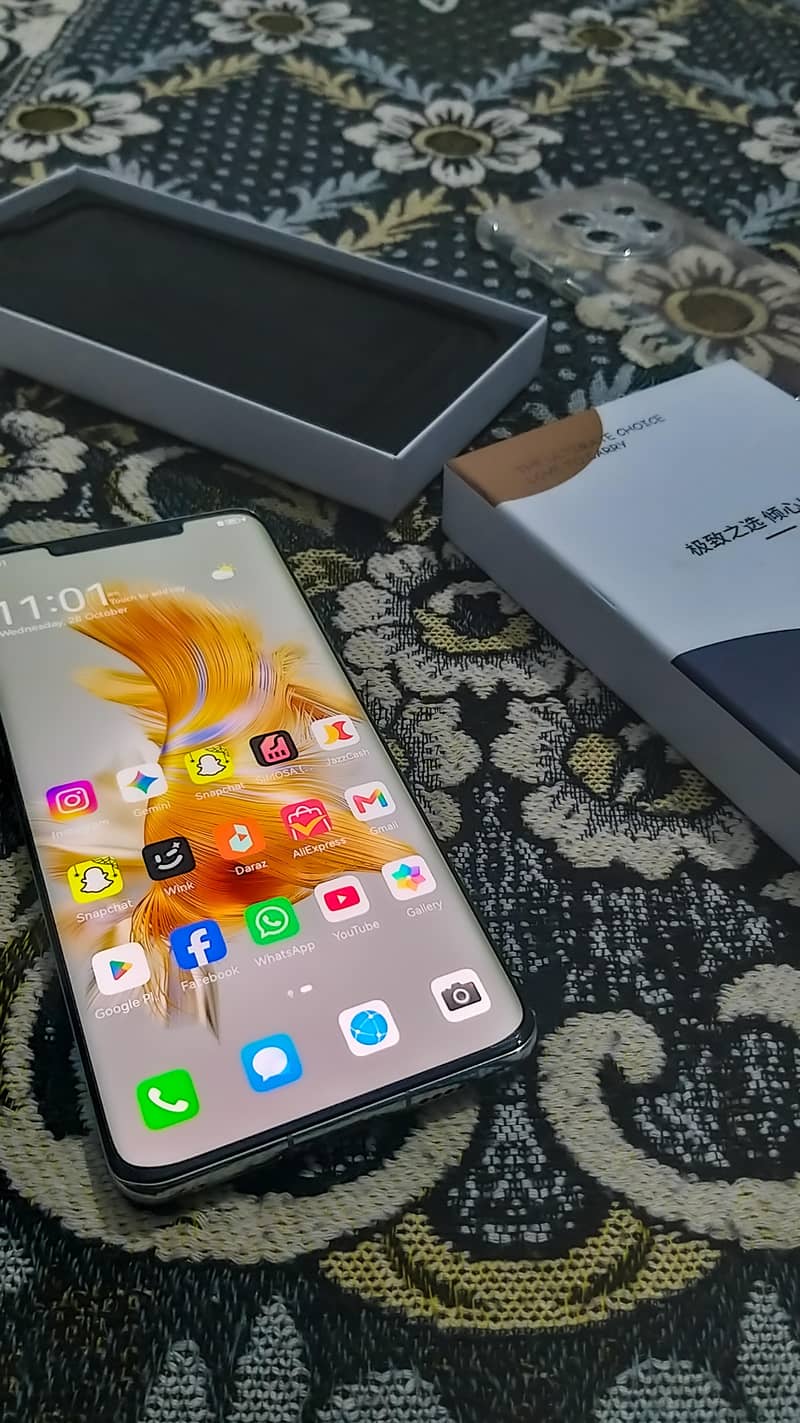 Huawei Mate 50 pro 3