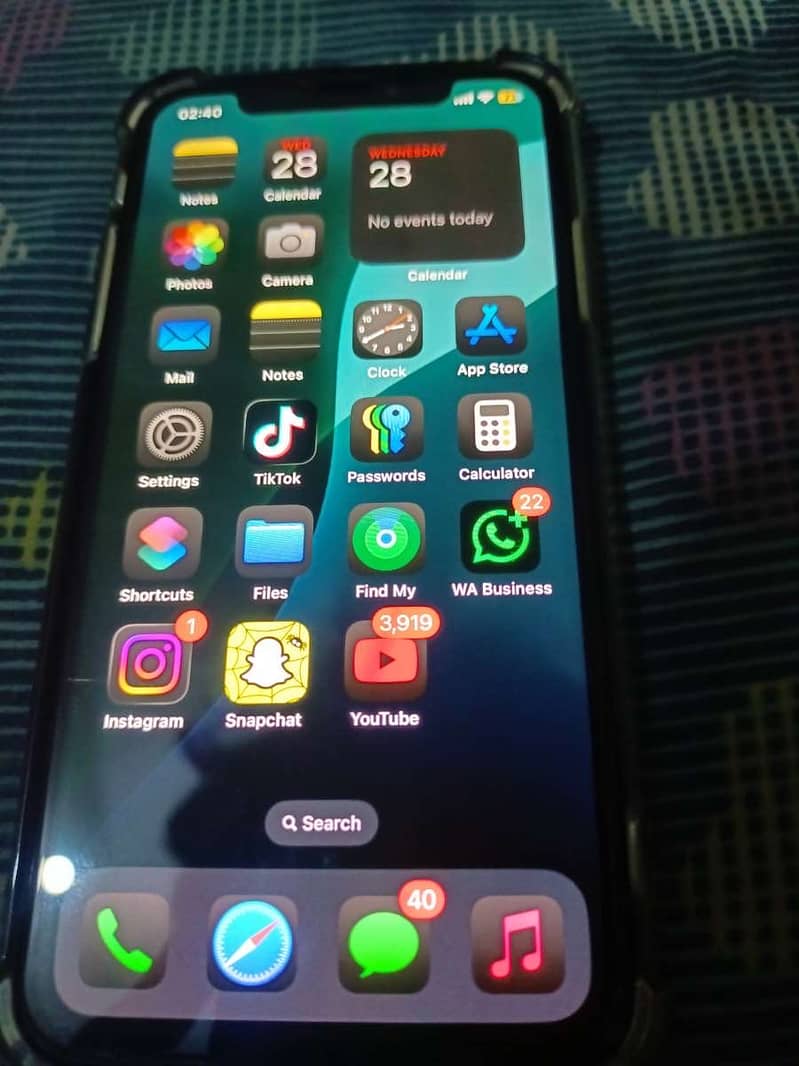 Apple iPhone XS 10