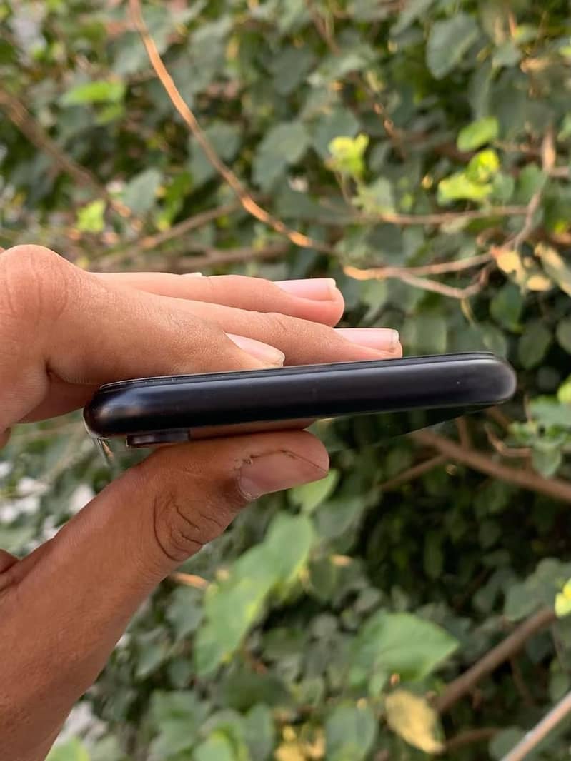 Apple iPhone XR 3