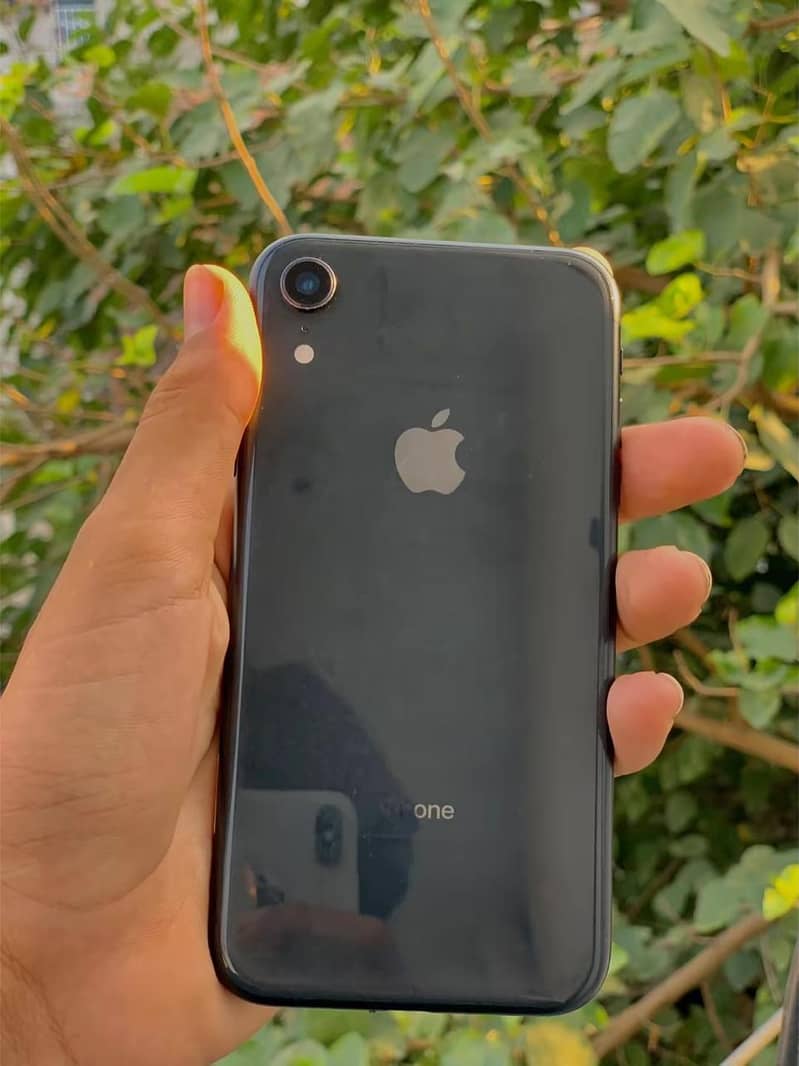 Apple iPhone XR 5