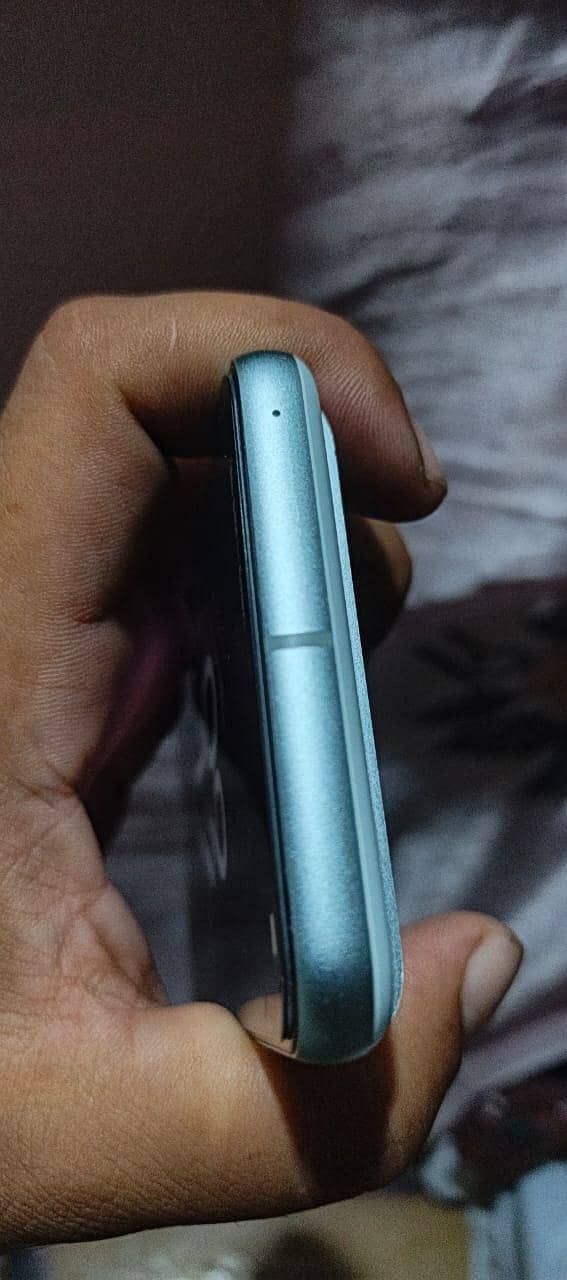 Google Pixel 8 3