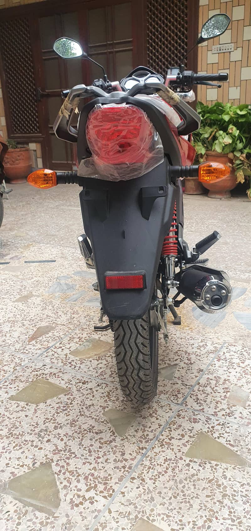 Suzuki 125 6