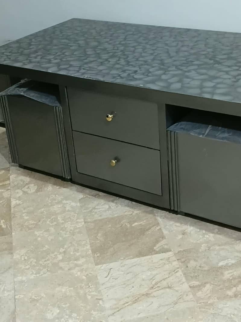 consol table 8