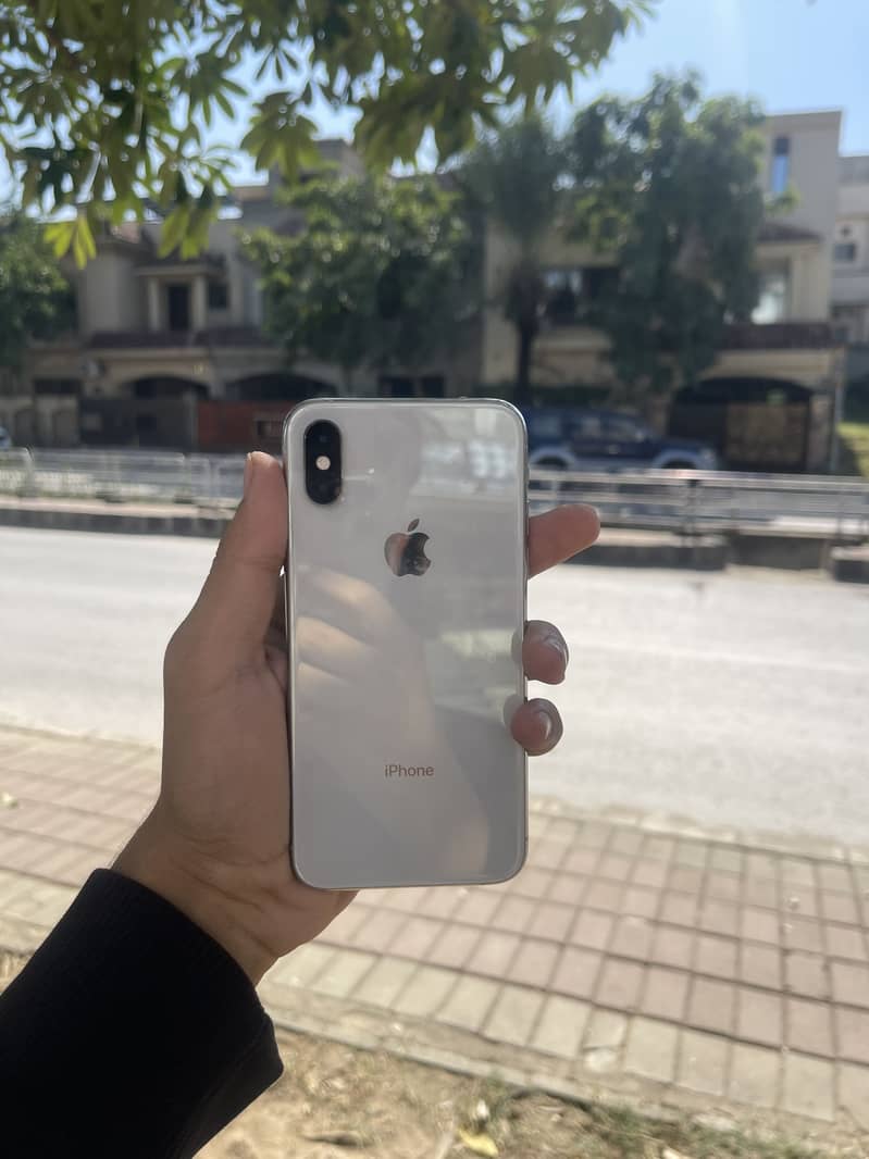 Apple iPhone XS 6