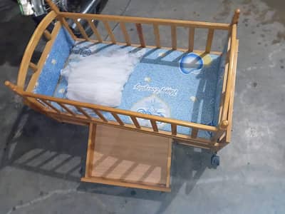 baby cart bed in very good condition