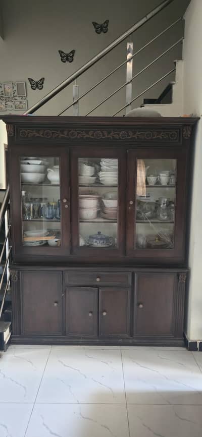 Crockery Cabinet/Showcase