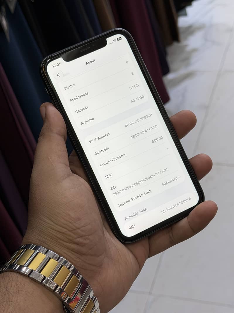 Apple iPhone 11 0