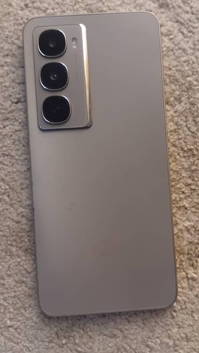 Itel City 100