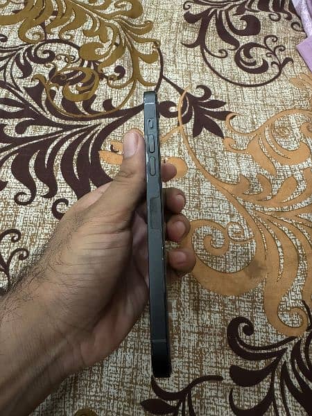 Iphone 14 pro max 3