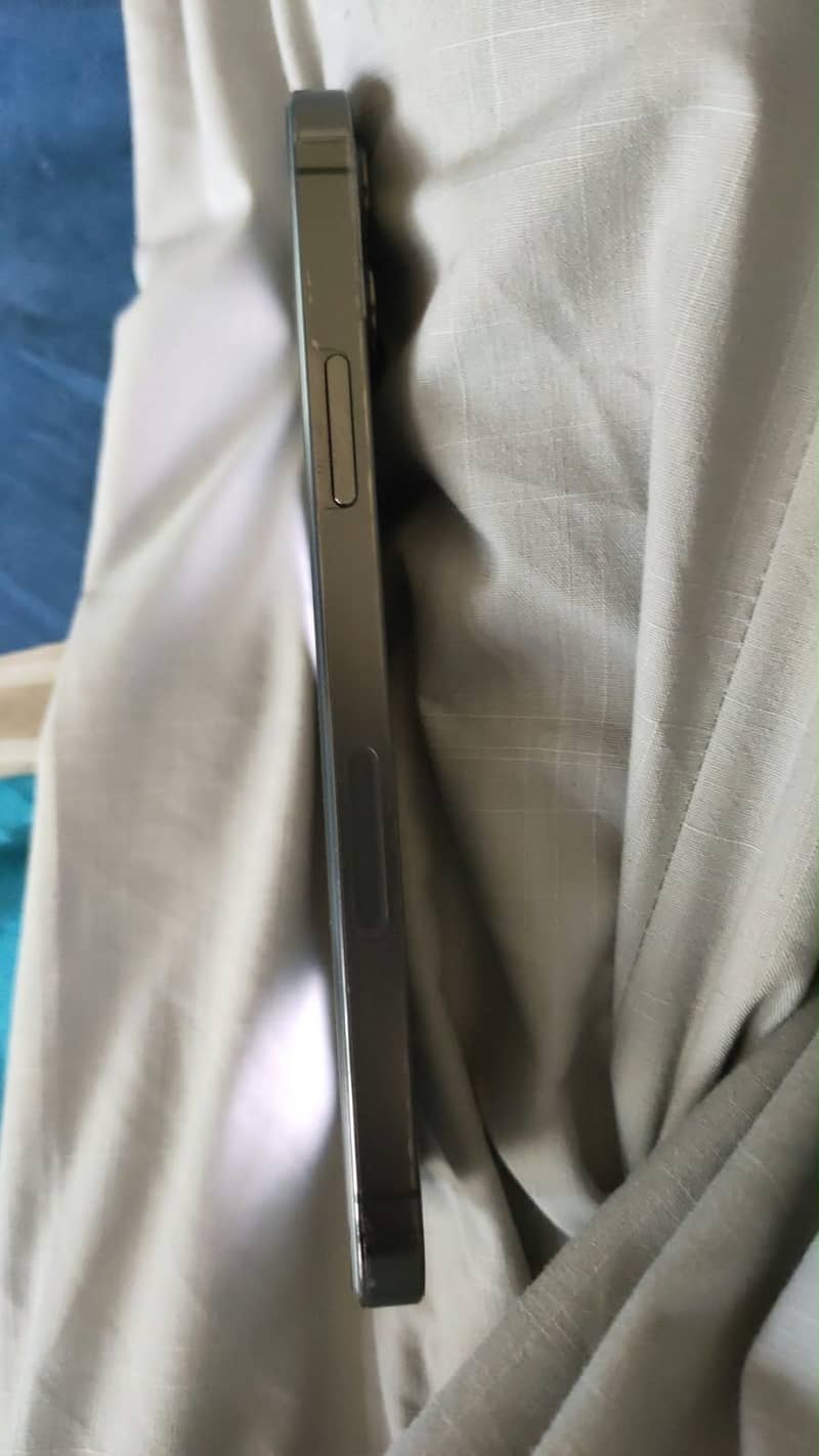 iPhone 12 Pro 1