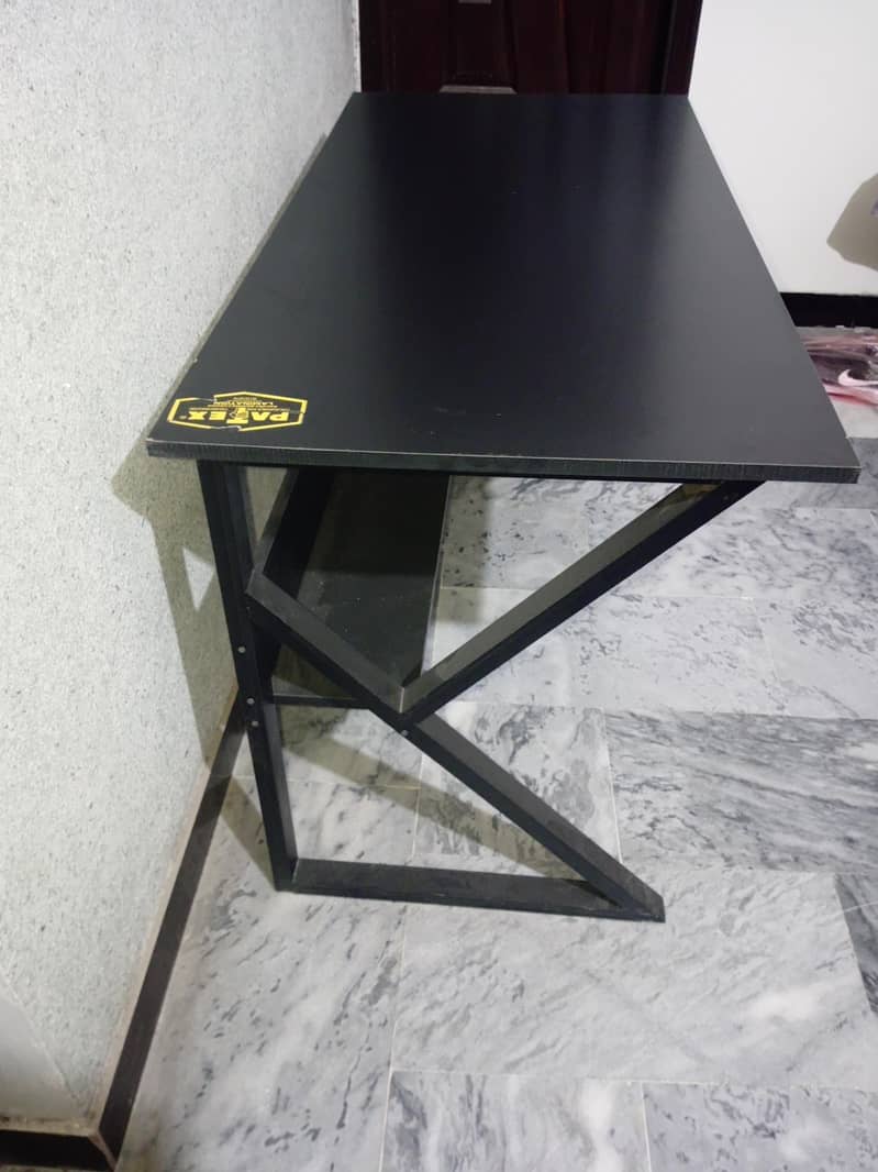 Gaming table or office table 3