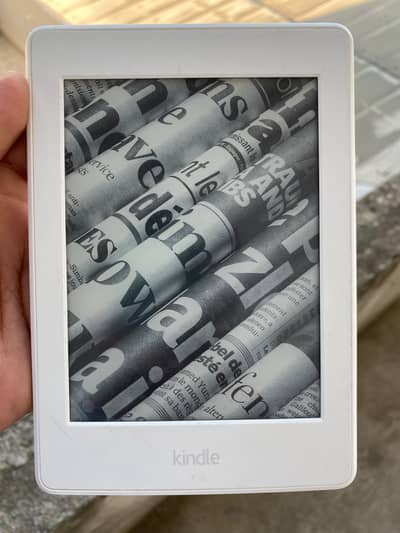 7 Generation Kindle Paperwhite 4GB White color