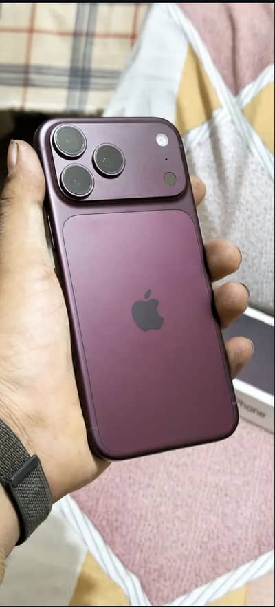 I phone 18 pro max Pta Approved (256)
