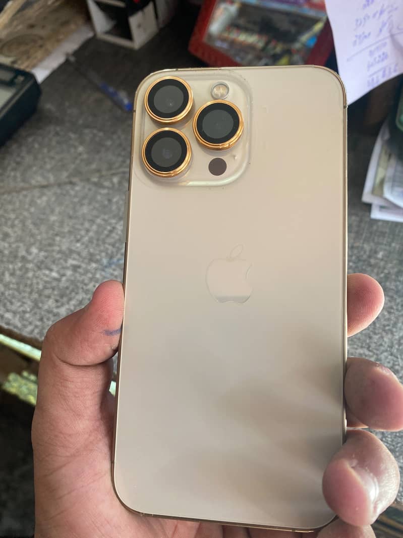 Apple iPhone 13 Pro 2
