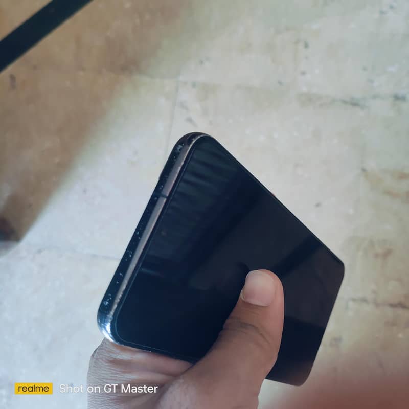 Samsung Mobile S22 Plus 1