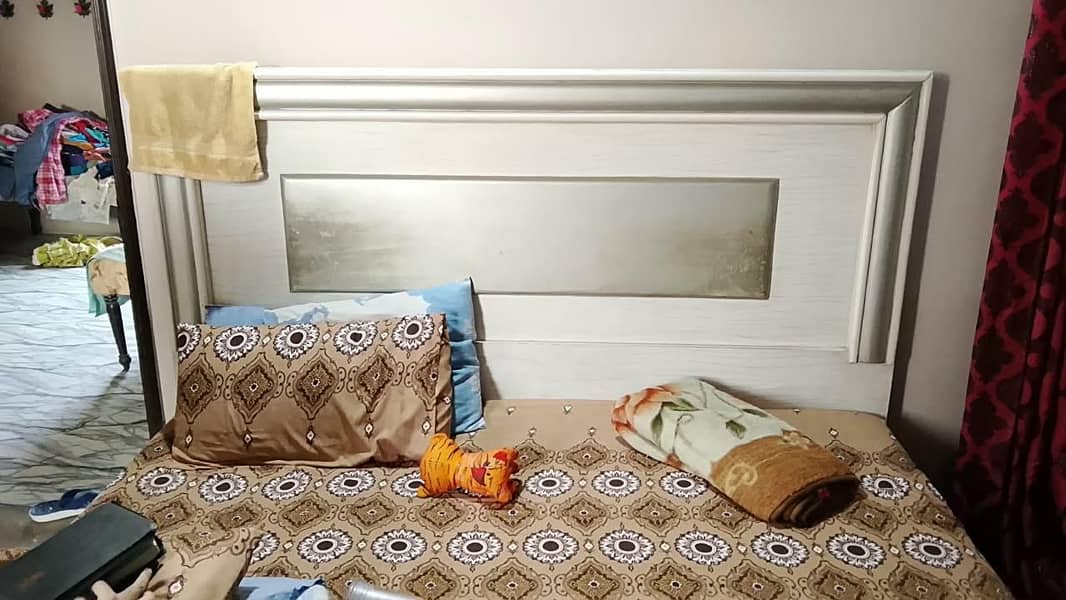 Bed room set 1