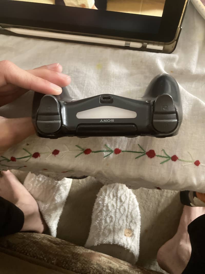 Original PS4 Controller 1
