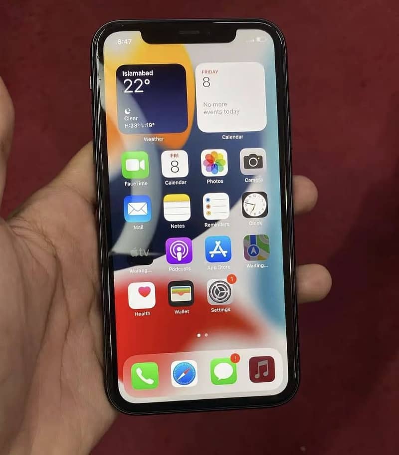 Apple iPhone 11 4