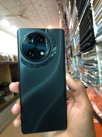 Tecno CAMON 30S complete box 8+8 256