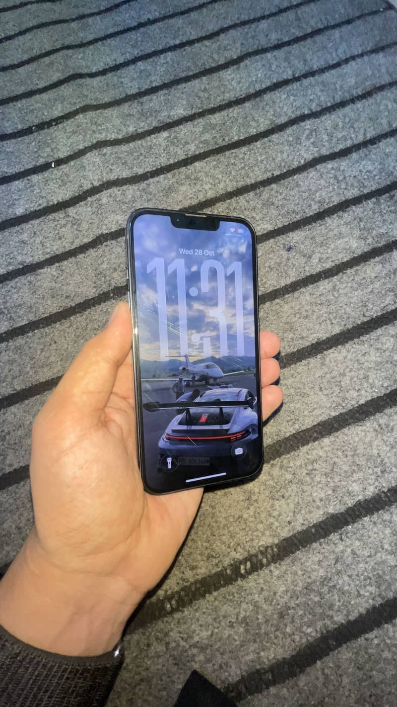 Apple iPhone 13 3