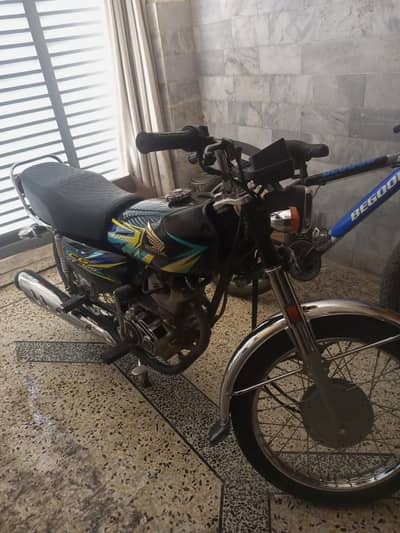 Honda 125 bike for sale black