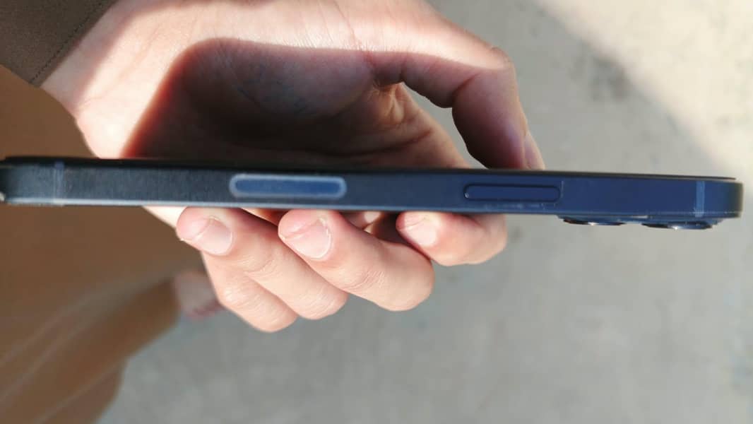 Apple iPhone 13 1