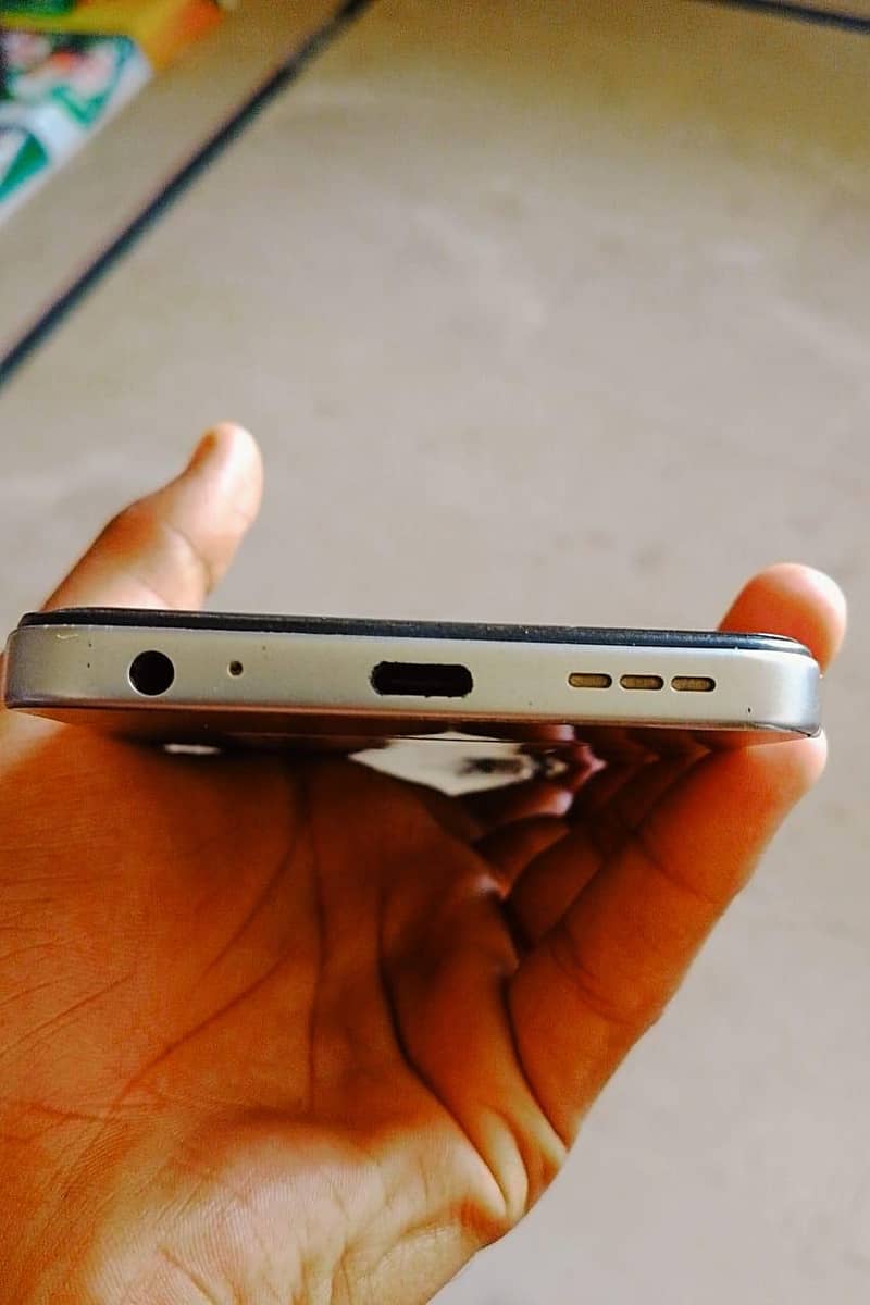 Tecno Spark Go 2 2
