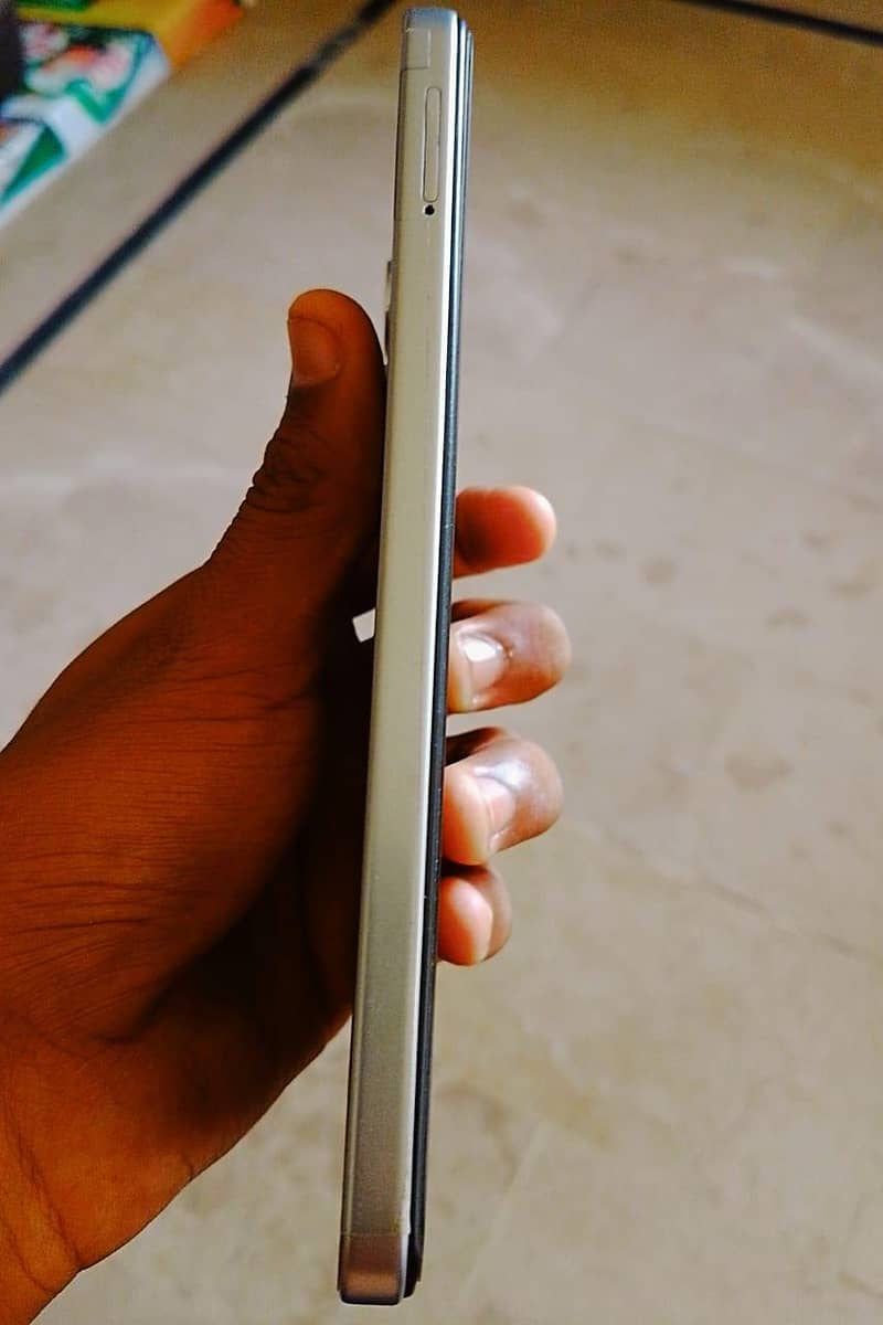Tecno Spark Go 2 4