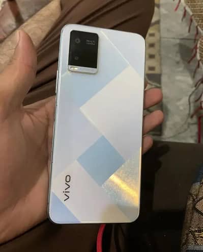 Vivo Y21