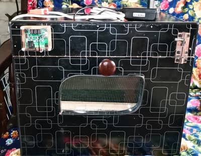 Eggs incubator 60 to 70eggs