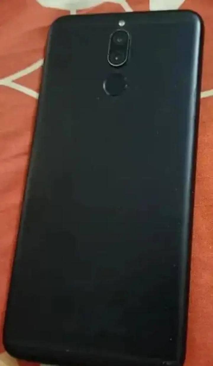 Huawei Mate 10 Lite 1
