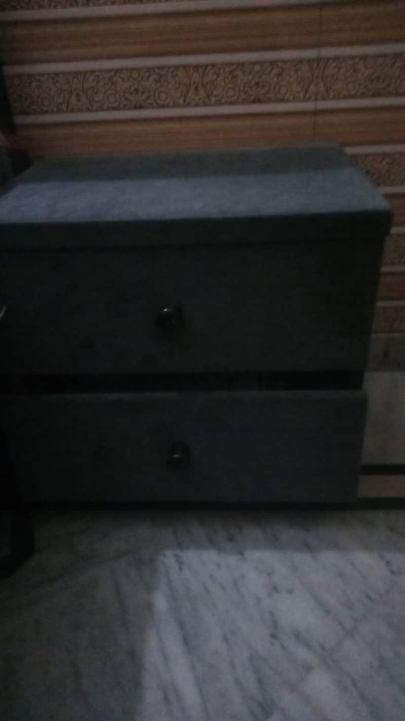King size Bed 2
