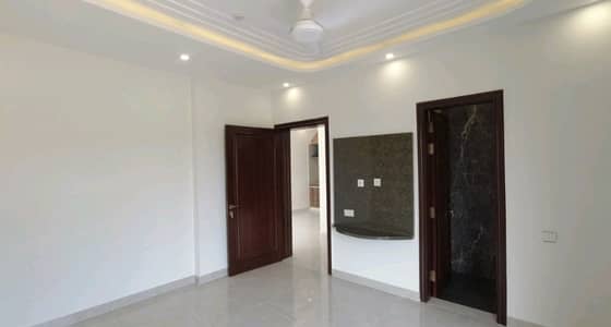 Muslim Nagar Housing Scheme Lower Portion Sized 5 Marla Is Available