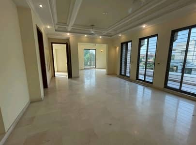 This Is Your Chance To Buy Upper Portion In Lake City