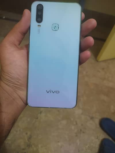 Vivo Y17 (8 GB Ram Variant)