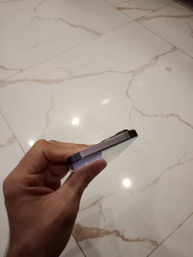 Apple iPhone 14 Pro Max 2