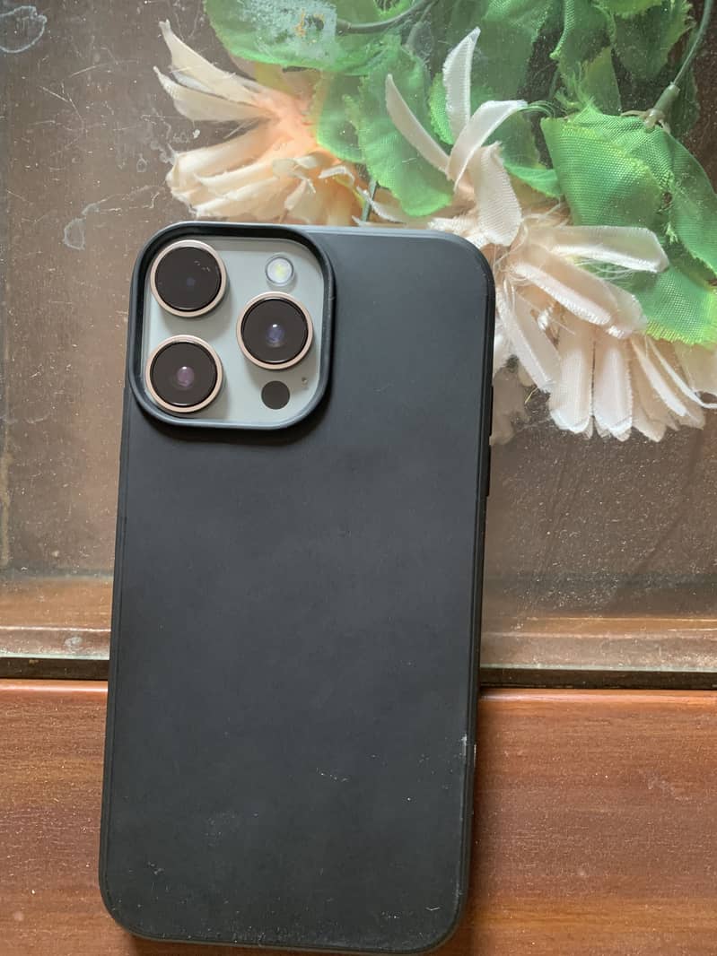 Apple iPhone 15 Pro 1