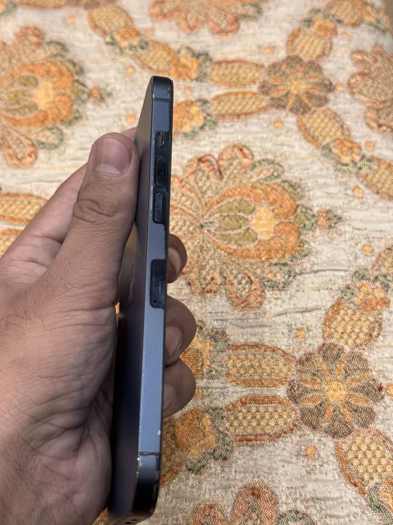 Apple iPhone 12 Pro Max 4