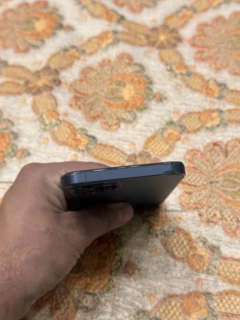 Apple iPhone 12 Pro Max 5