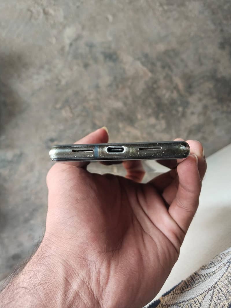 Google Pixel 6 3