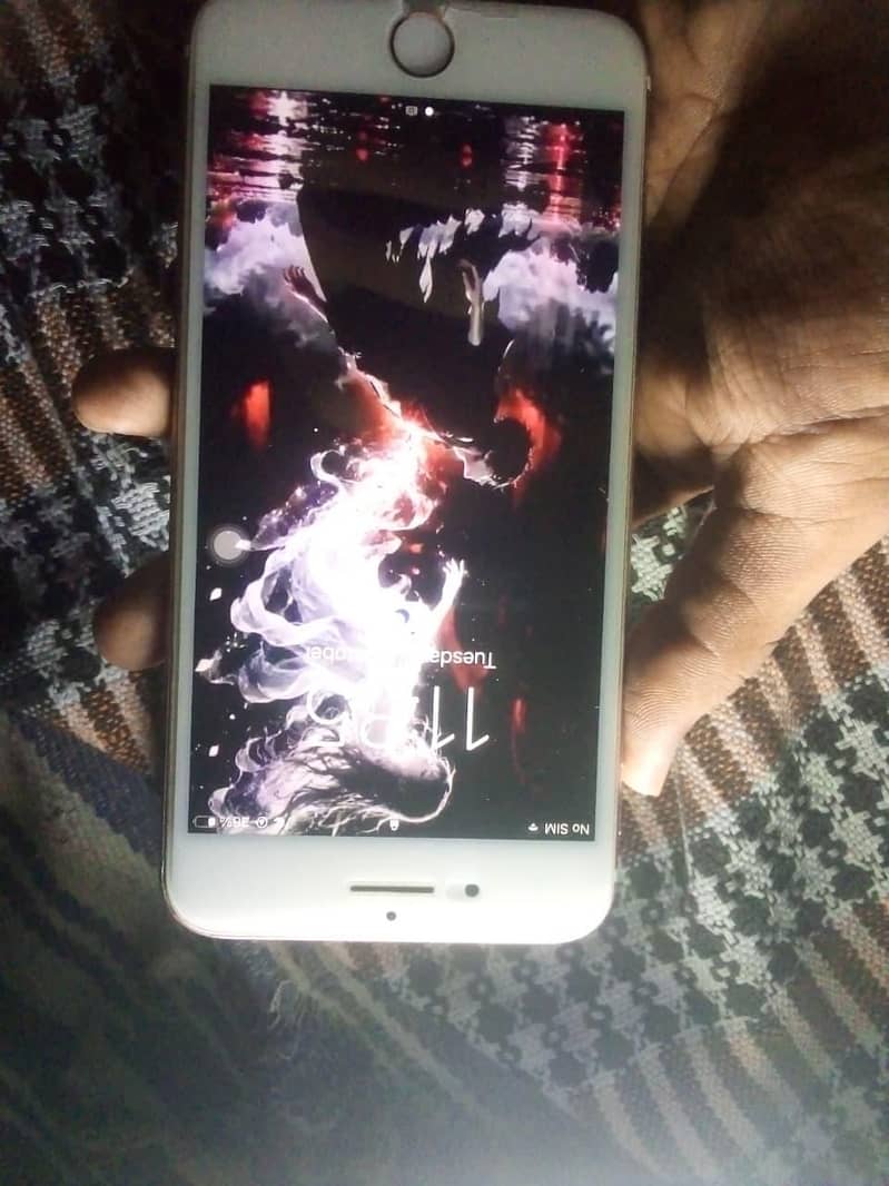 Apple iPhone 7 Plus 2