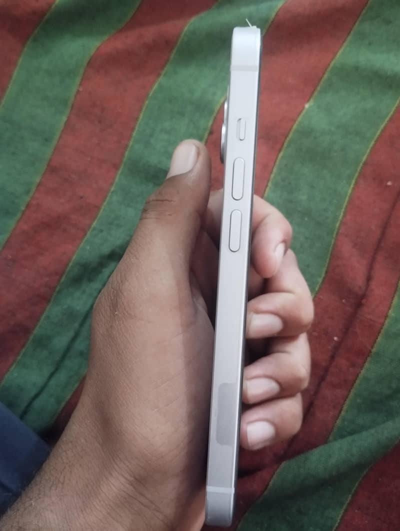 Apple iPhone 14 1