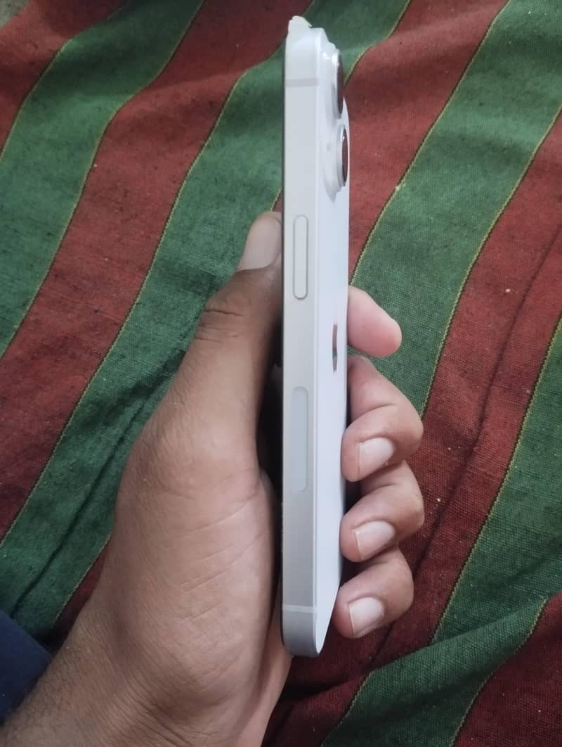 Apple iPhone 14 2