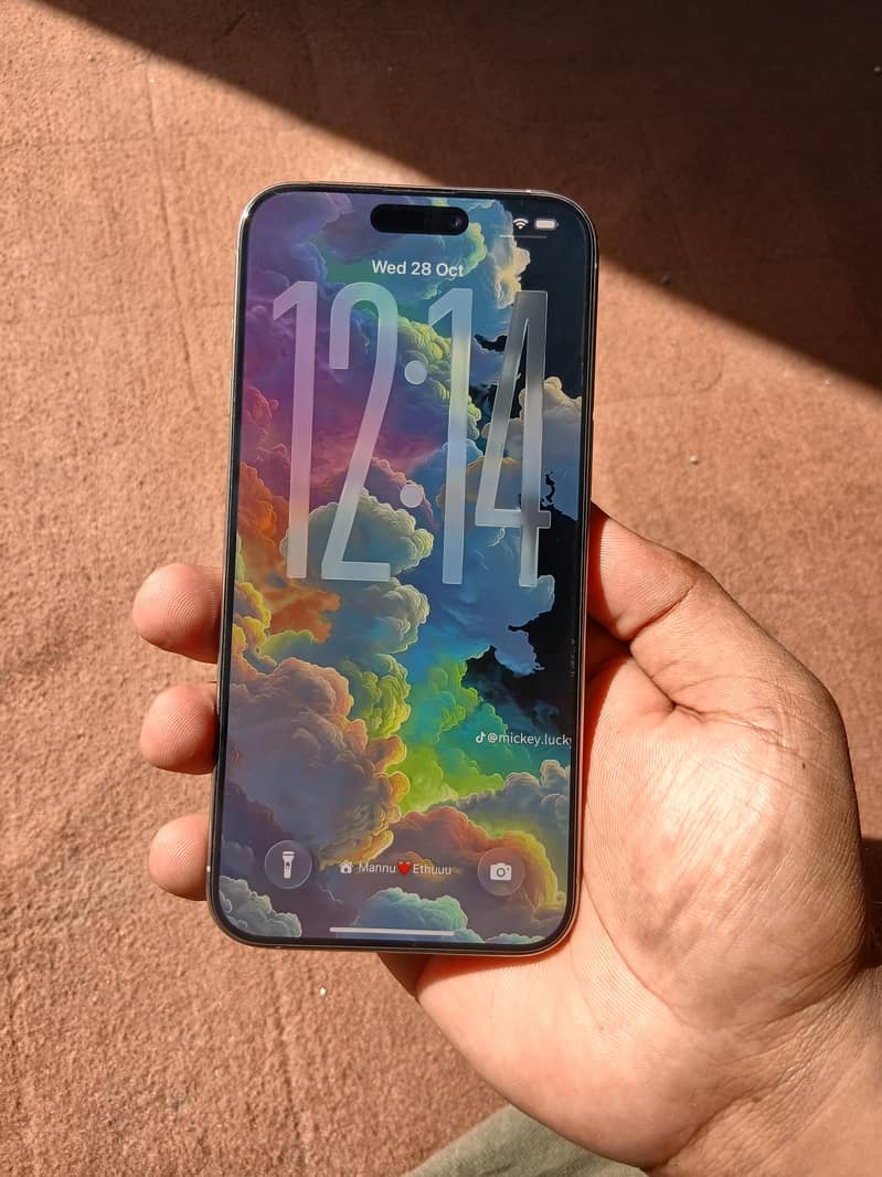 Apple iPhone 15 Pro Max 6