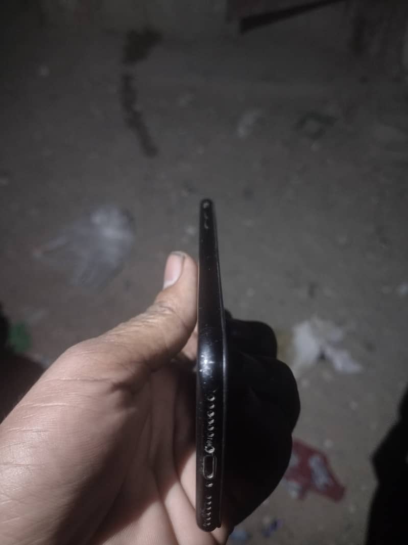 Apple iPhone 7 4