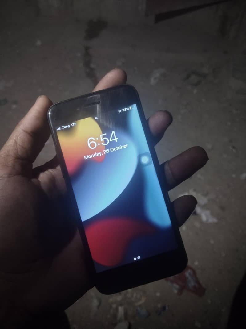 Apple iPhone 7 5