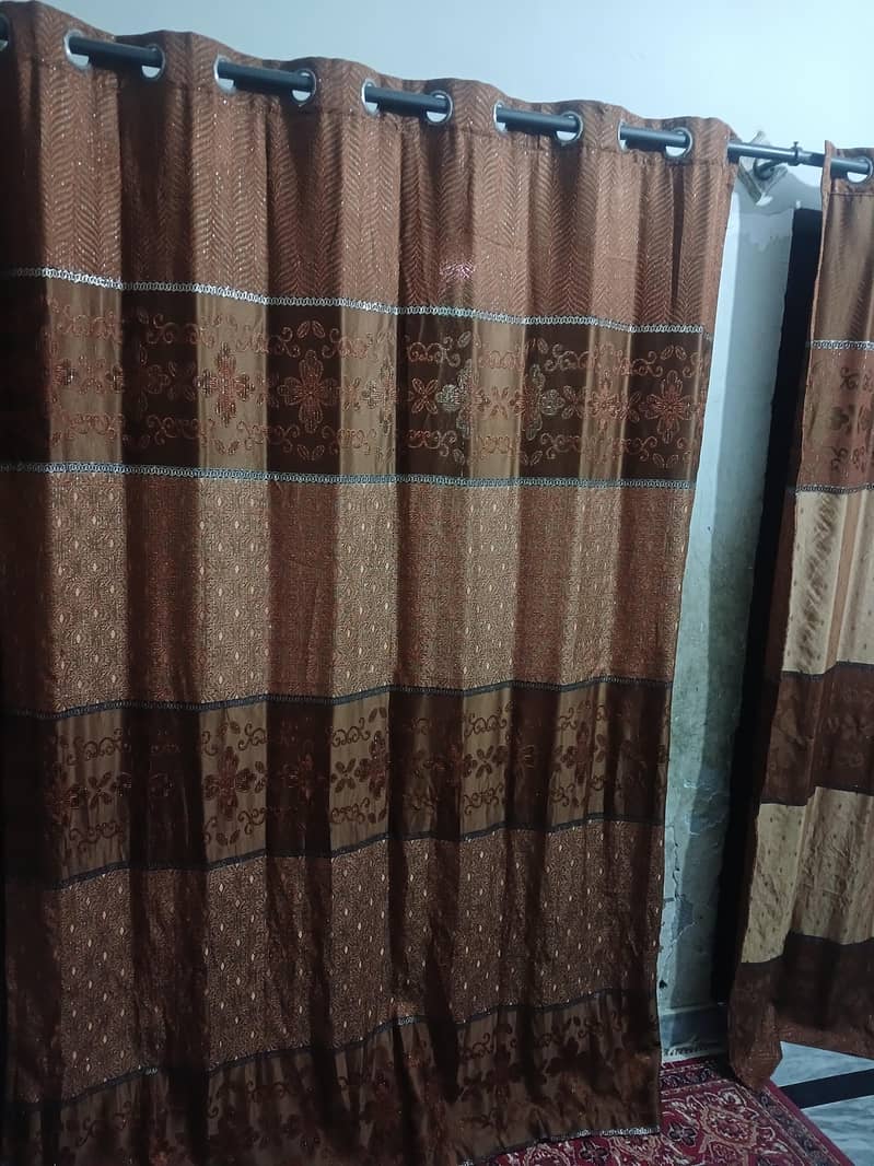 curtains 0
