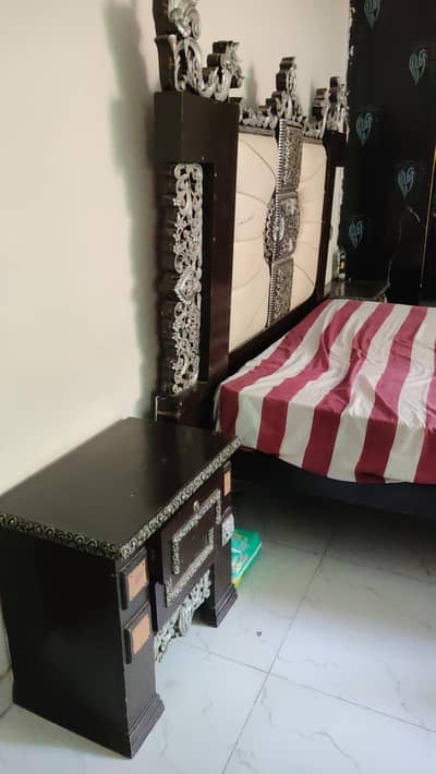 used bed for sale in lhr