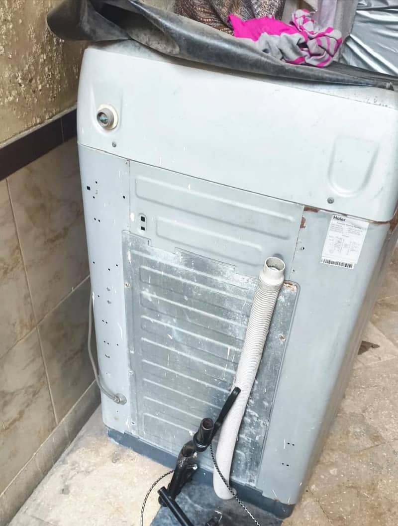 Washing machine in working condition 3